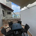 Rrodhaj Apartman Saranda