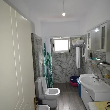 Apartament Rrodhaj Saranda