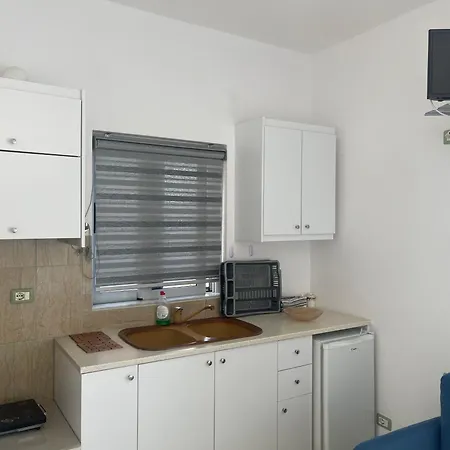 Apartament Rrodhaj *