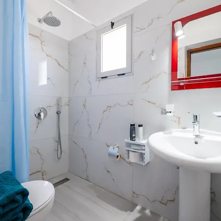 Rrodhaj Apartment Sarande