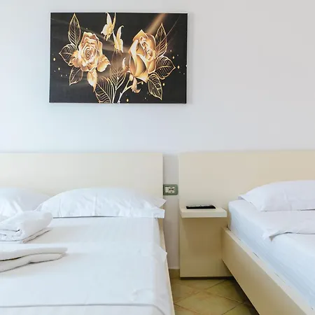 Rrodhaj Apartment *